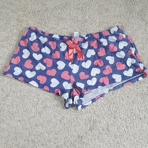 Heart print pajama shorts